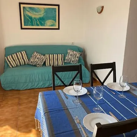 Avec Piscine Et Jardin Et Wifi Apartmán *