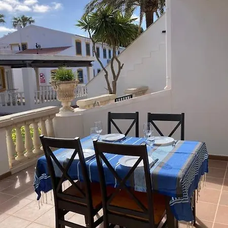 Avec Piscine Et Jardin Et Wifi *